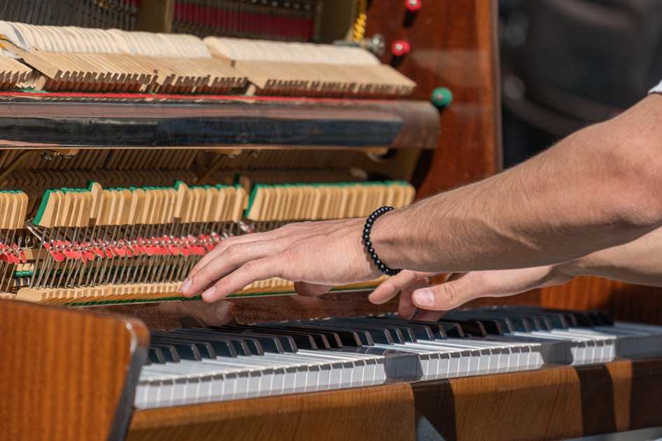 \[a = - \frac{F}{m}\]